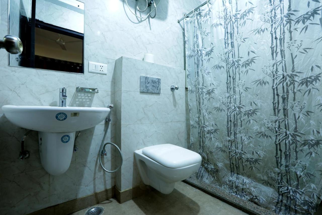 Hotel Classic Plaza At Delhi Airport ניו דלהי מראה חיצוני תמונה